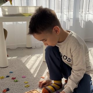 NovaKids, логотип