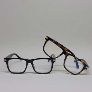Aqtau optika, логотип
