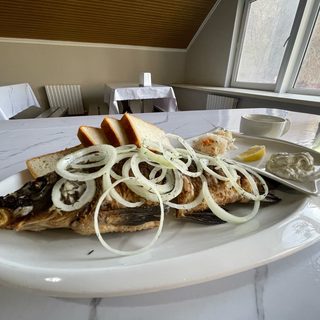 логотип компании