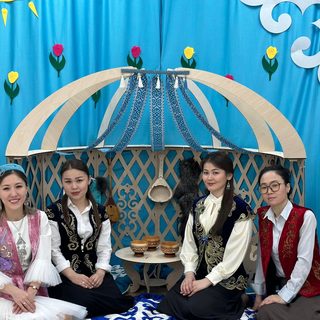 30 күн ойын, логотип
