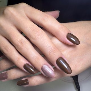 Nazym, сұлулық студиясы, логотип