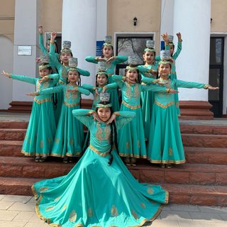 логотип компании