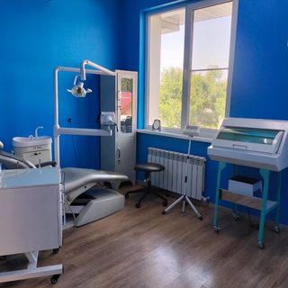 Стоматологическая клиника, логотип