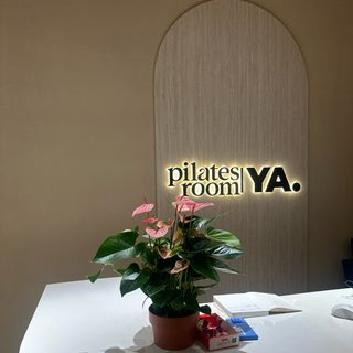 YA. Pilates Room, логотип