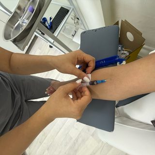 медицинский центр Аяжан, логотип