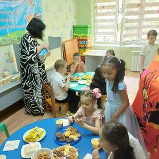 логотип компании
