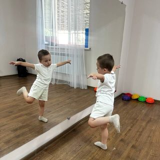 логотип компании