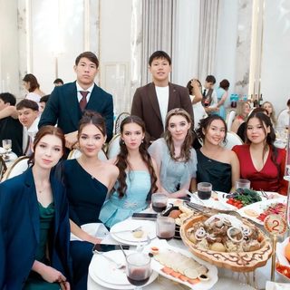 логотип компании