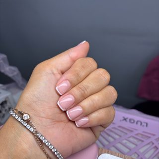 Lelya_xnail, логотип