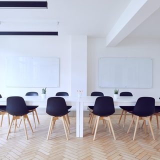 логотип компании