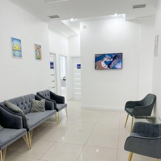 логотип компании