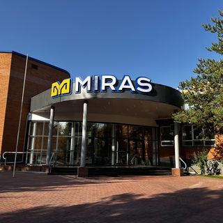 логотип компании