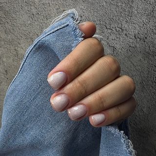 Студия Маникюра, логотип