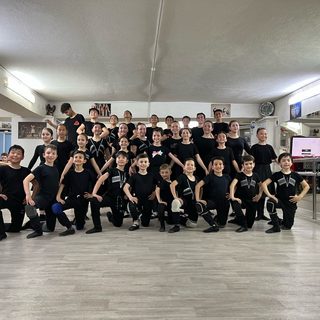 Школа лезгинки, логотип