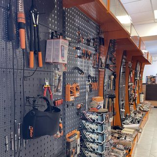 логотип компании