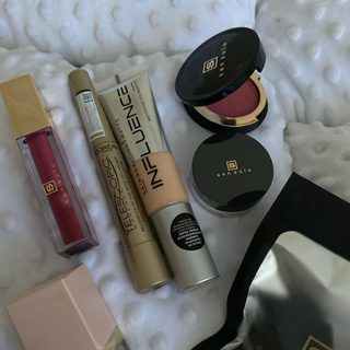 Cosmetics, логотип