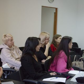 логотип компании