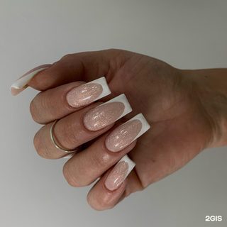 Lisa nail studio, логотип