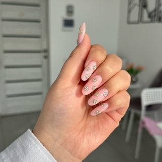 nails_leraaa, логотип