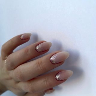 Svoya_nail.krg, логотип