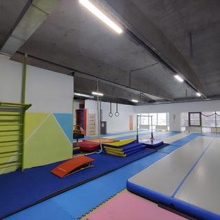 логотип компании
