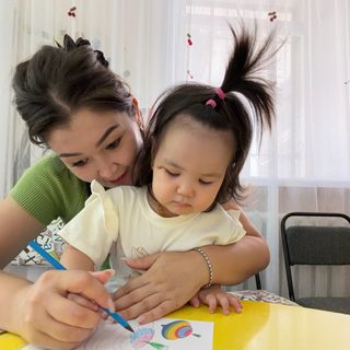 Kinder, логотип
