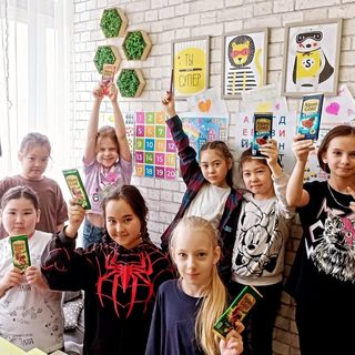 Фиксики, логотип
