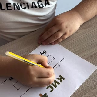 Искра, логотип