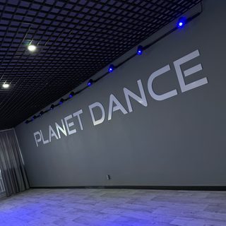 Planet Dance, логотип