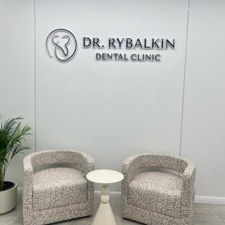 логотип компании