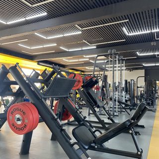 Maxfit club, логотип