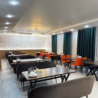 Kahraman dental clinic, логотип
