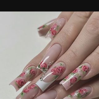 MeriNails Studio, салон красоты, логотип