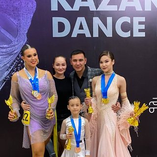 Diamonds, студия танцев, логотип