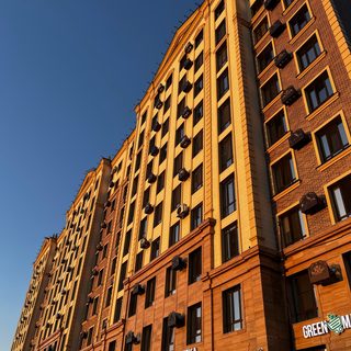 Аморэ, логотип