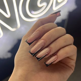 AmiNails, логотип