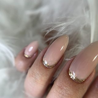 Tiffany, ногтевая студия, логотип