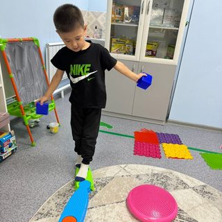 логотип компании